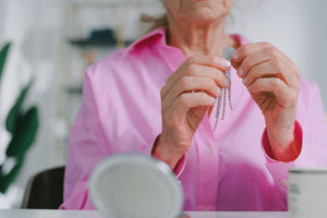 How To Clean Diamond Earrings At Home In 5 Easy Steps