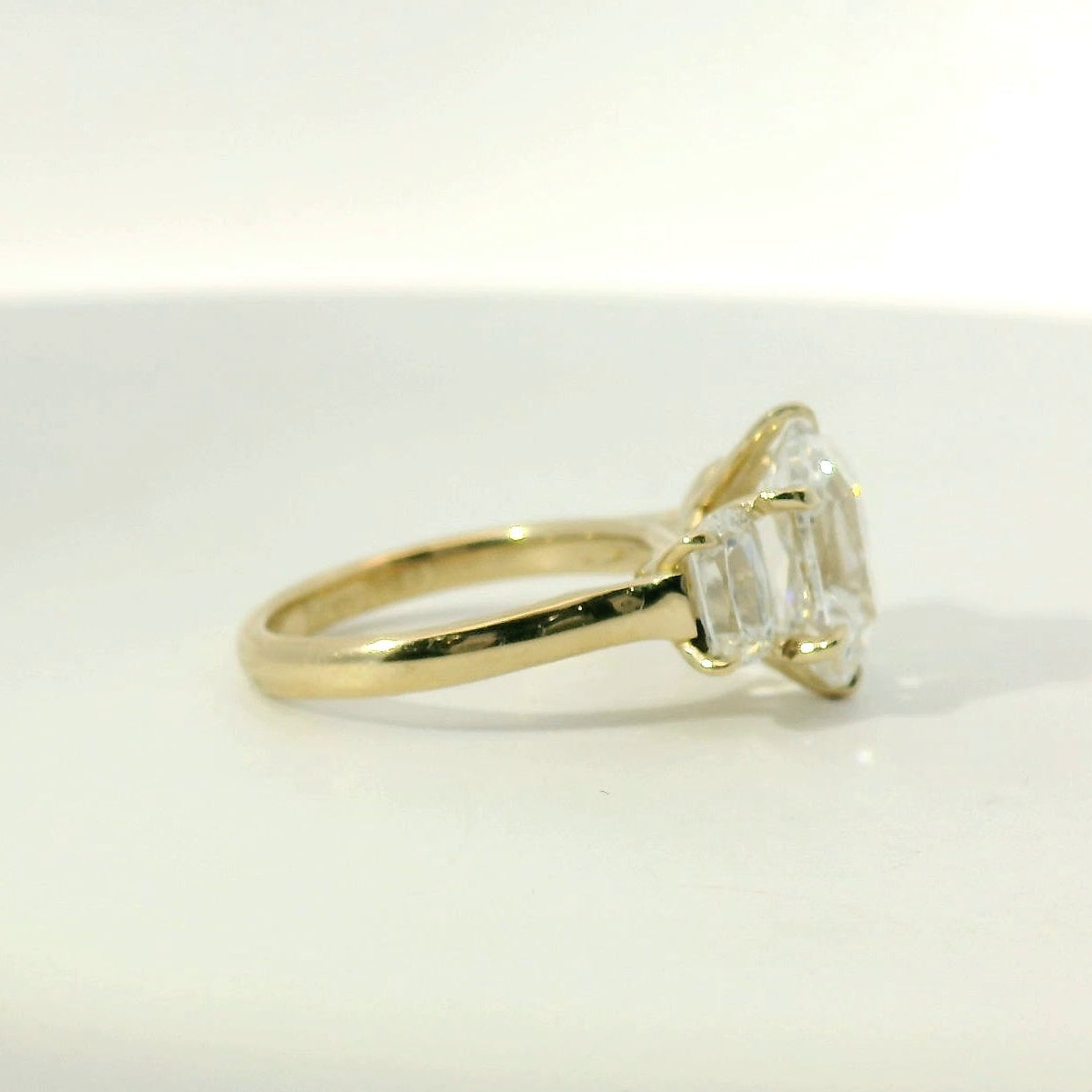 Oval Cut Diamond Multistone Ring in Yellow Gold