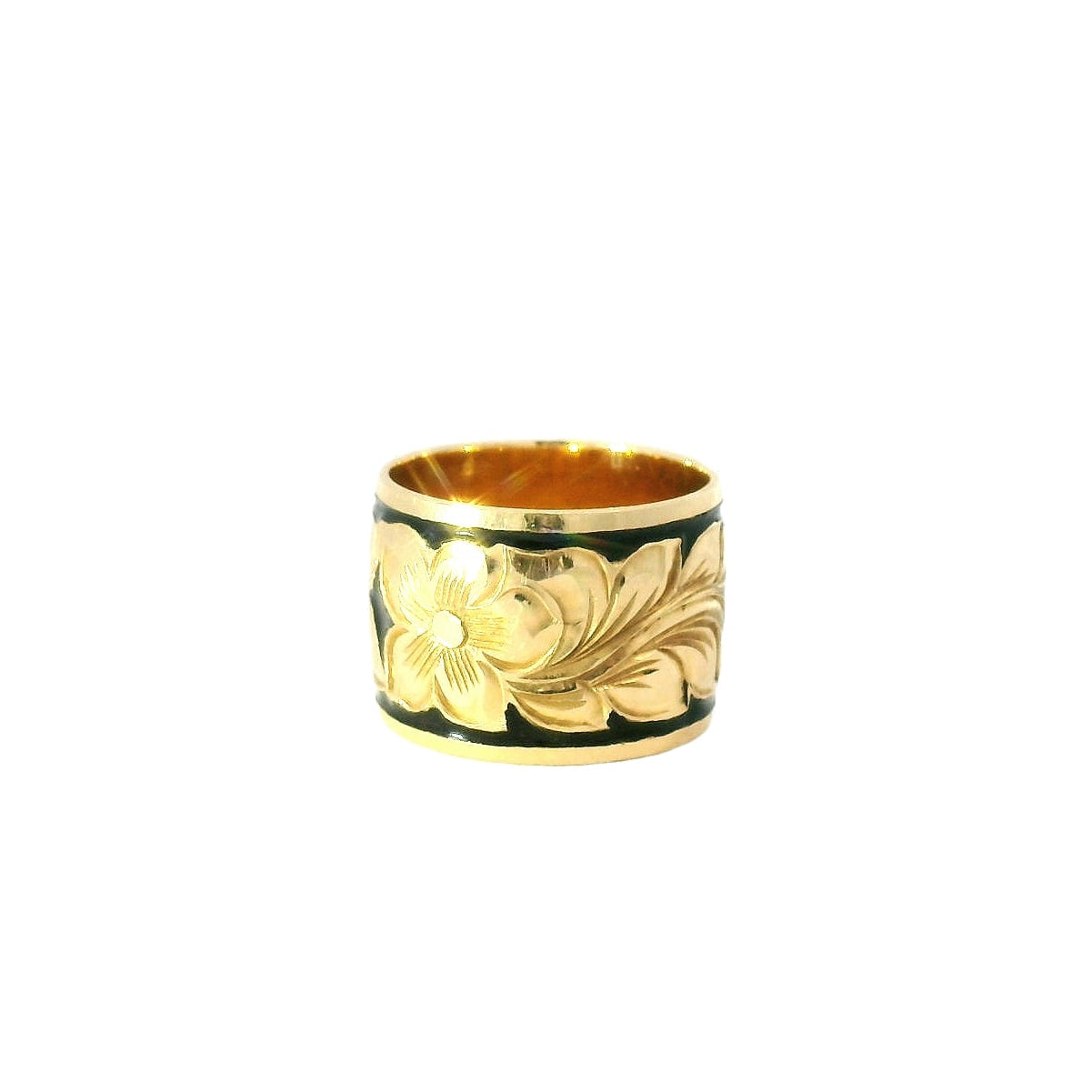 Vintage 14k Enamel Engraved Fashion Band