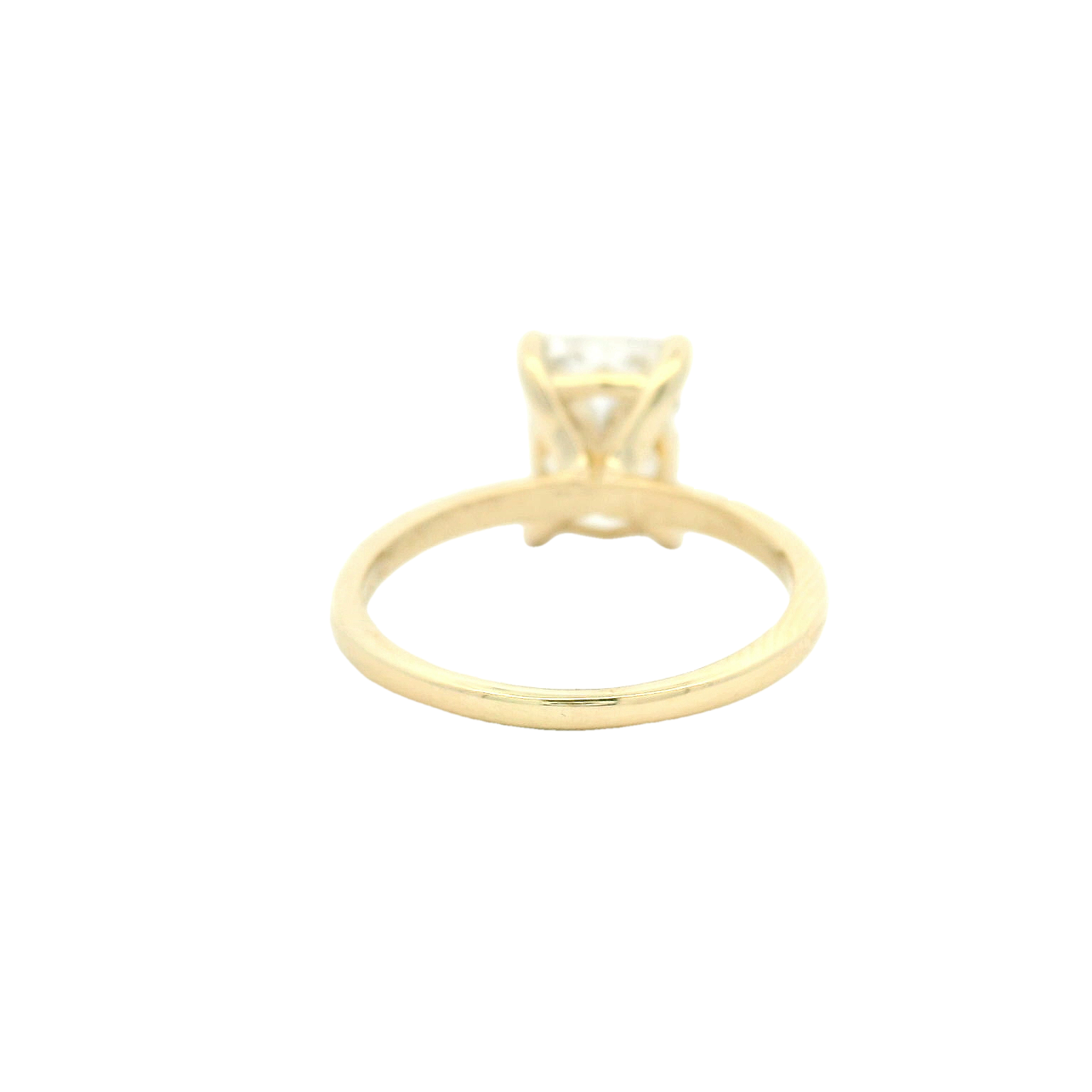 Elegant Radiant Cut Diamond Ring