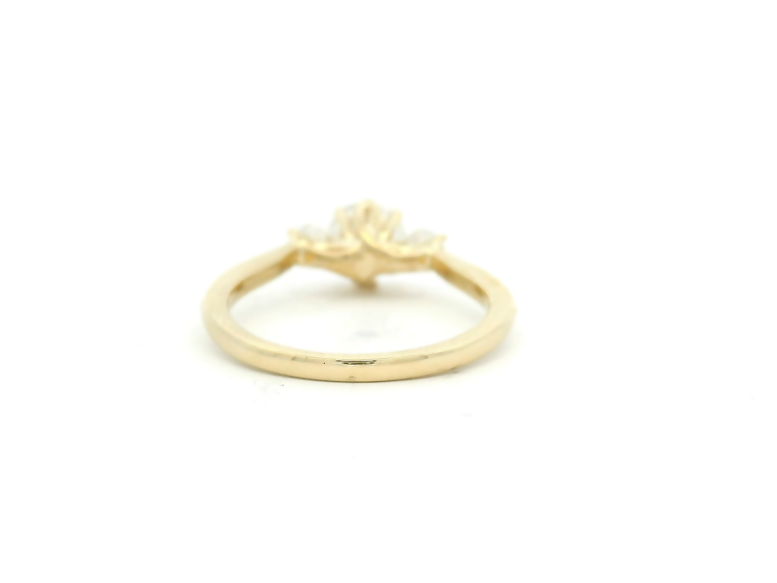 Elegant Three-Stone Diamond Ring