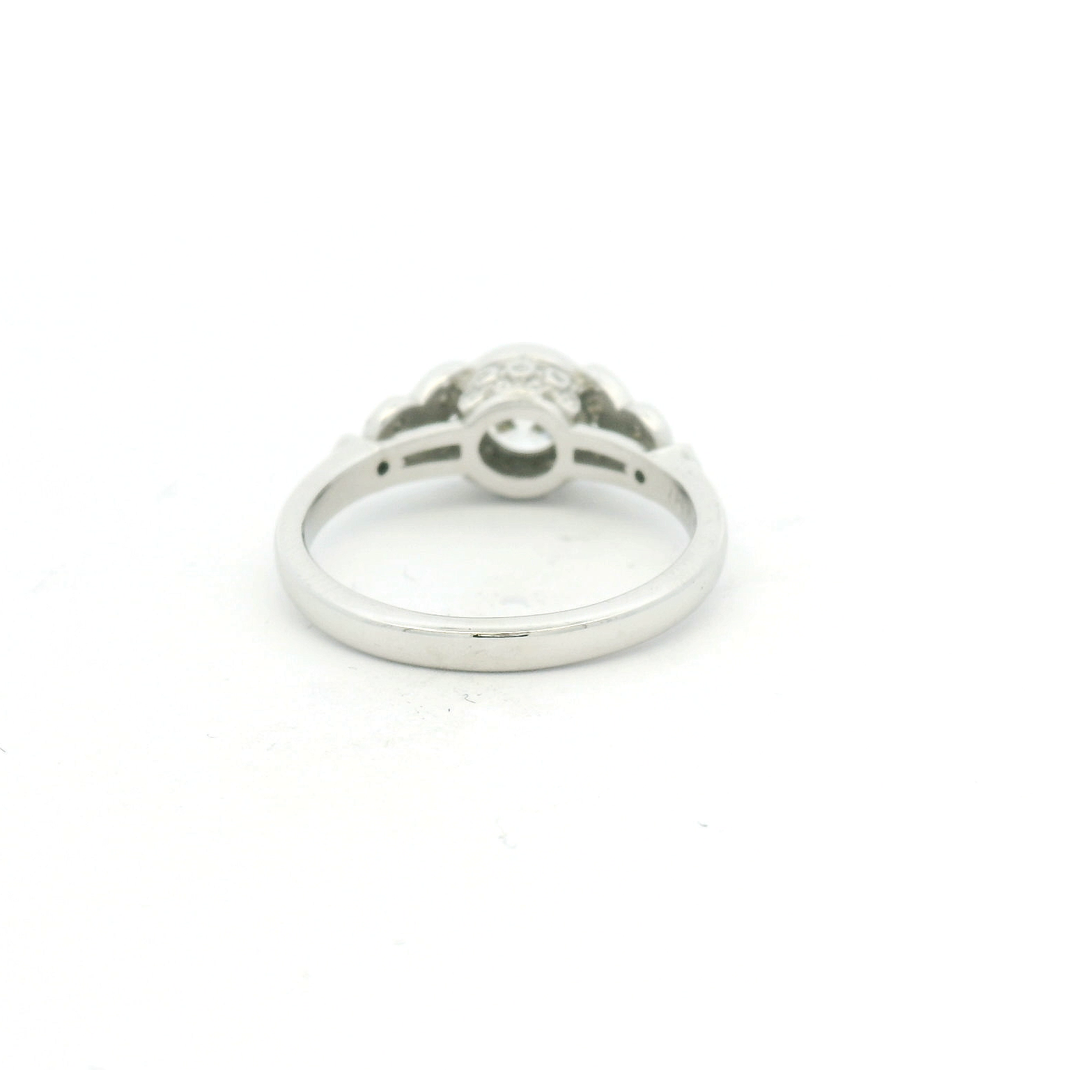 Elegant Diamond Engagement Ring