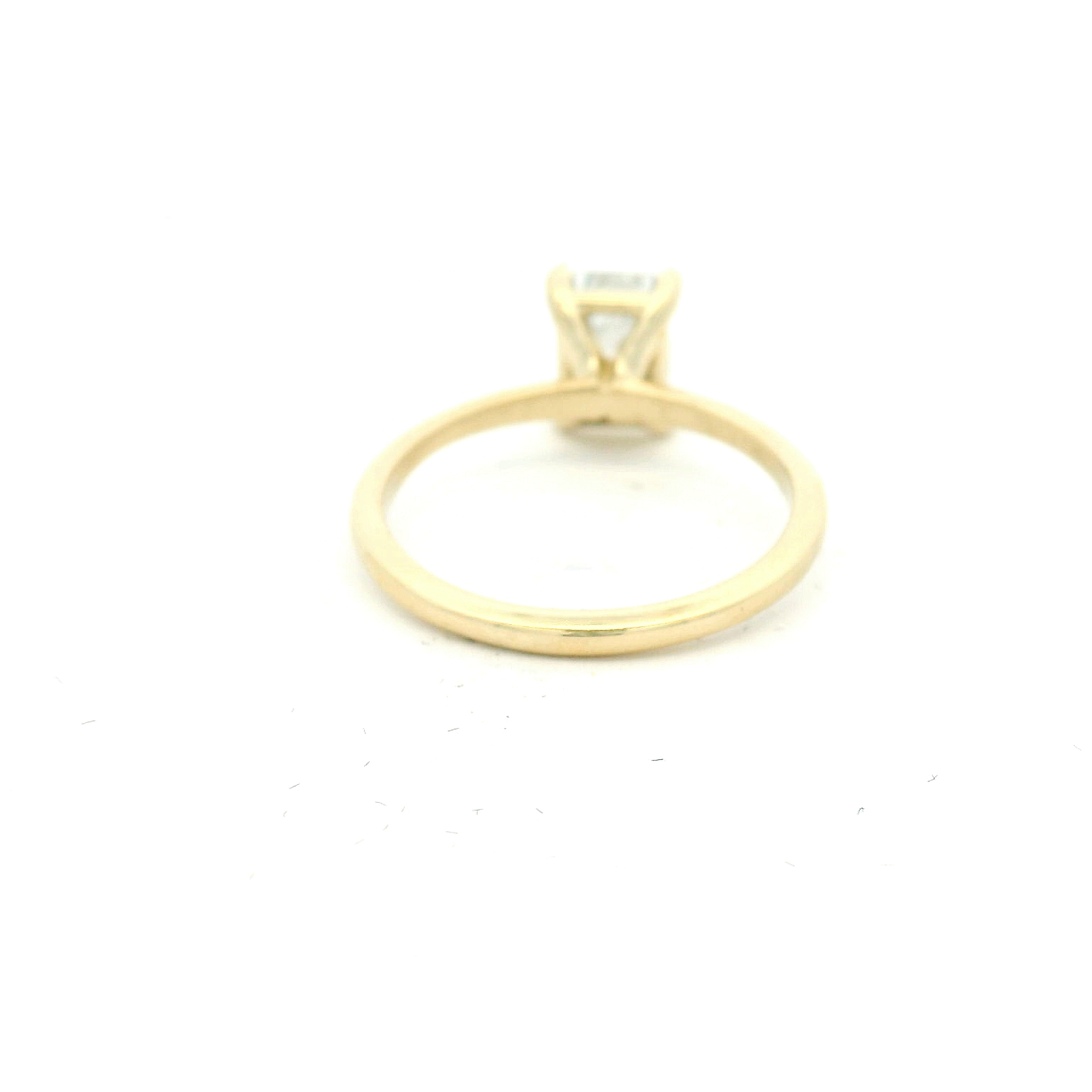 Elegant Emerald Cut Diamond Ring