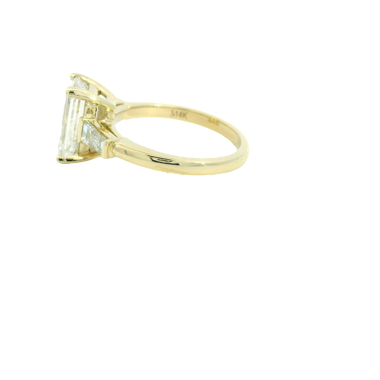 Elegant Emerald Cut Diamond Ring