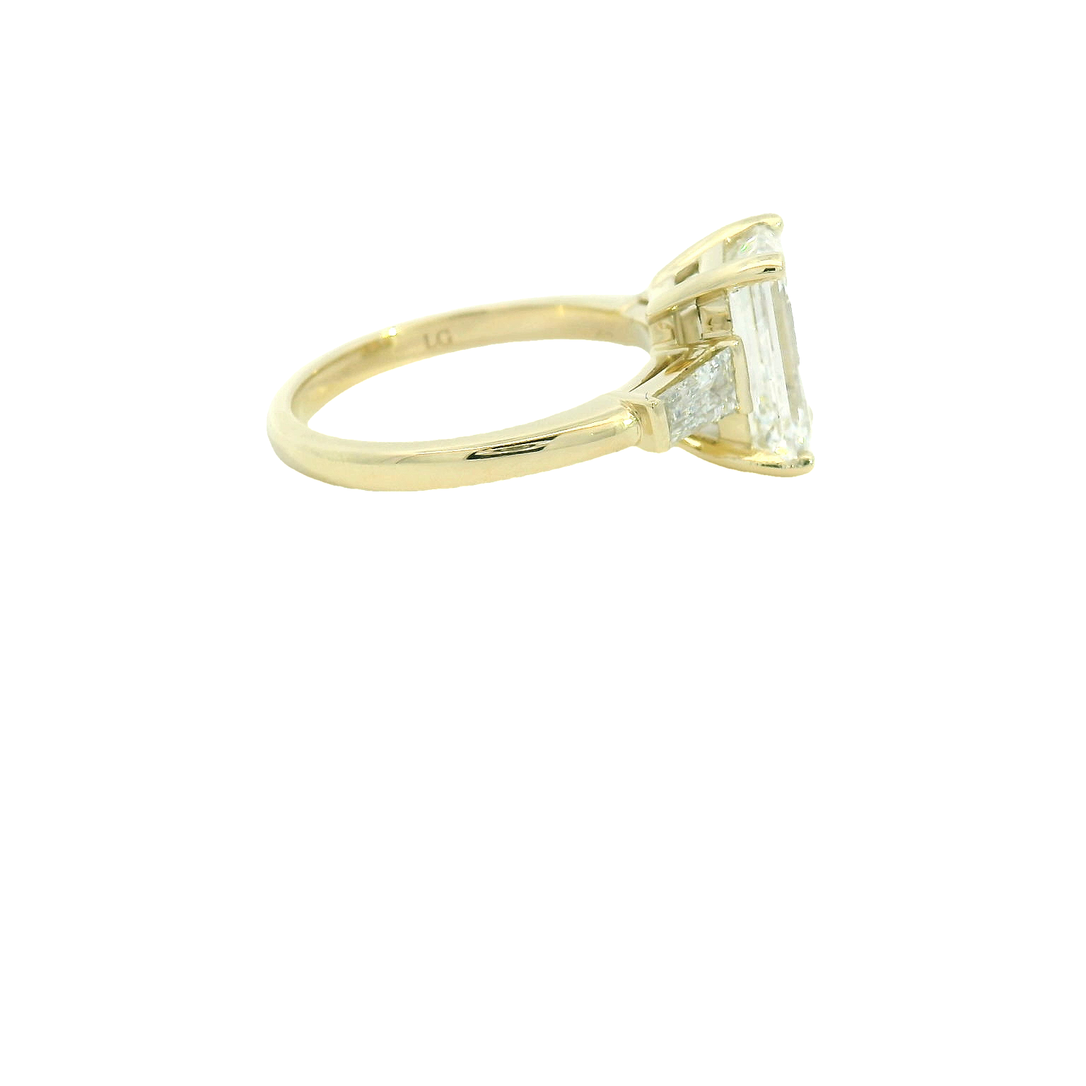 Elegant Emerald Cut Diamond Ring