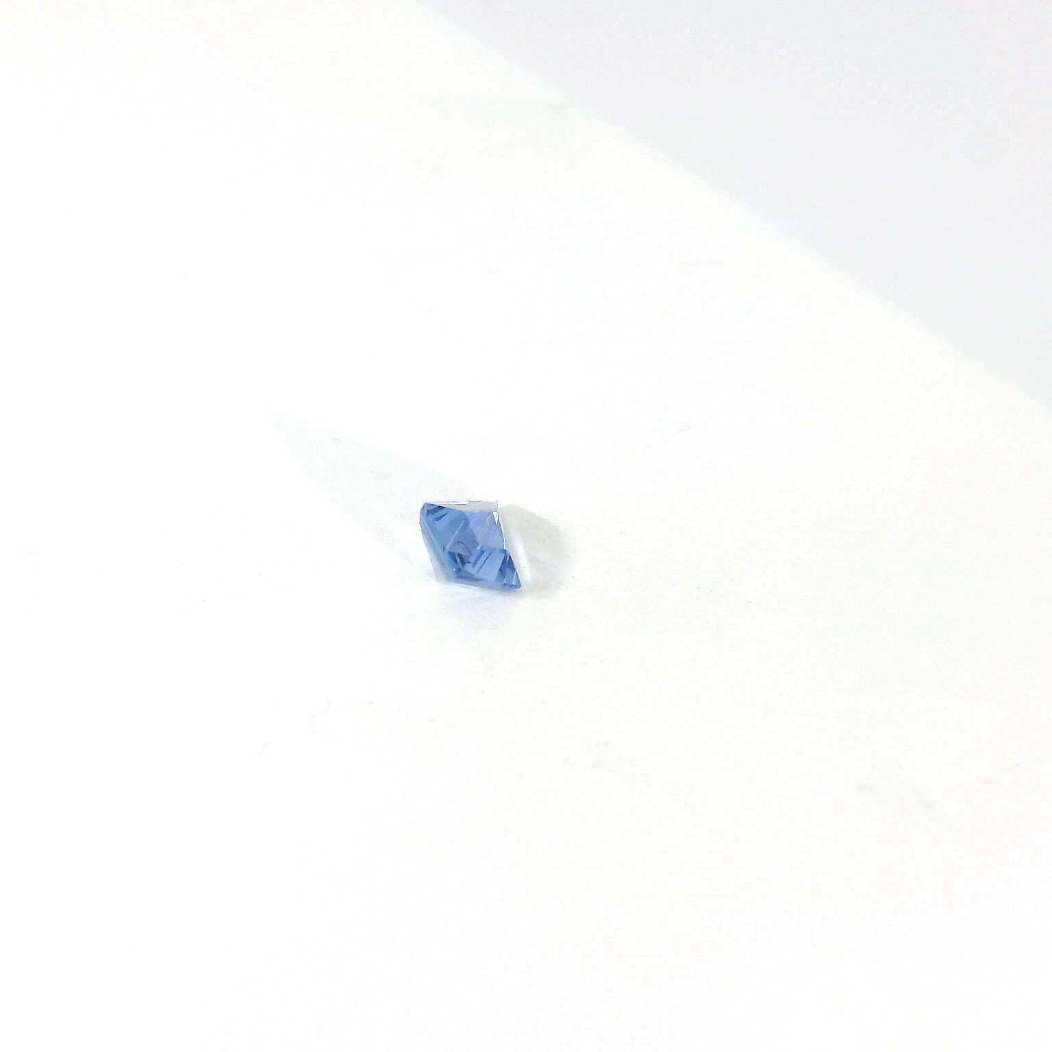 blue kite shape sapphire