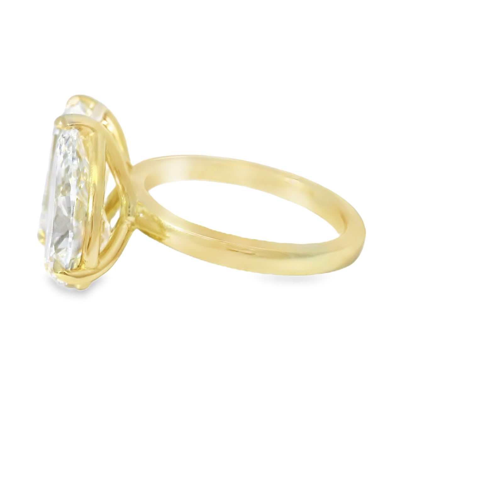 Yellow Gold Ring with Emerald Cut Diamond