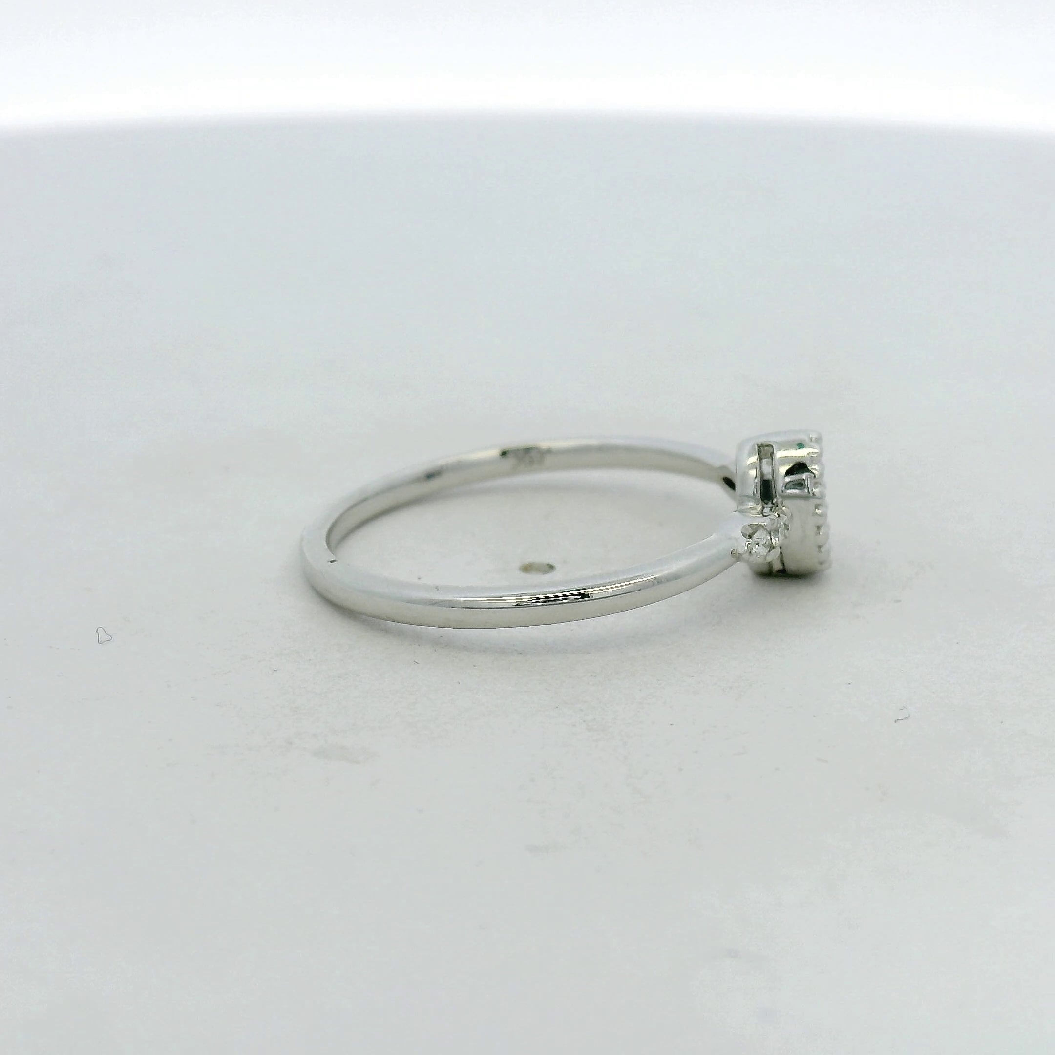White Gold Deep Blue Sapphire Multi-stone Ring