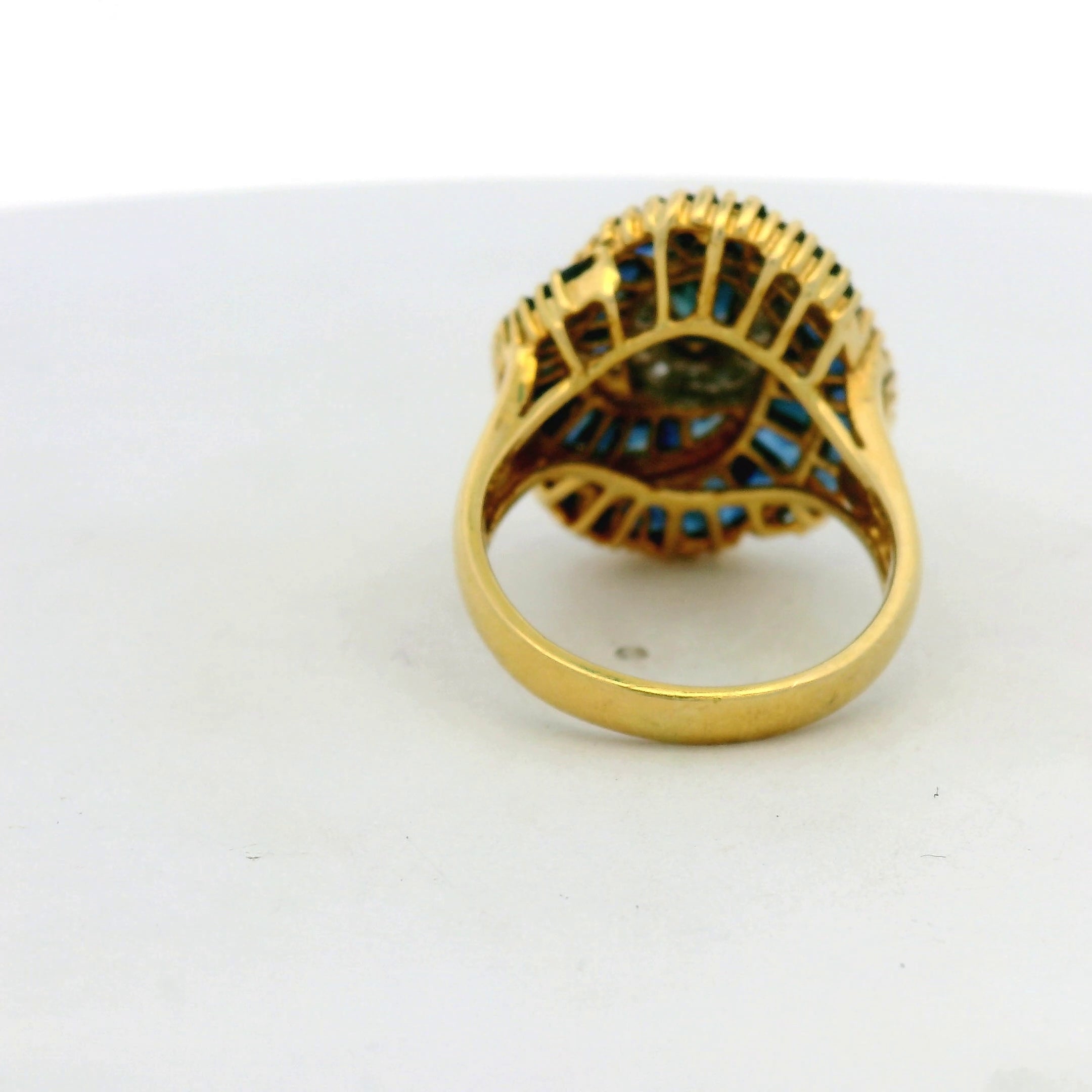18kt Yellow Gold Deep Blue Sapphire Spiral Cocktail Ring