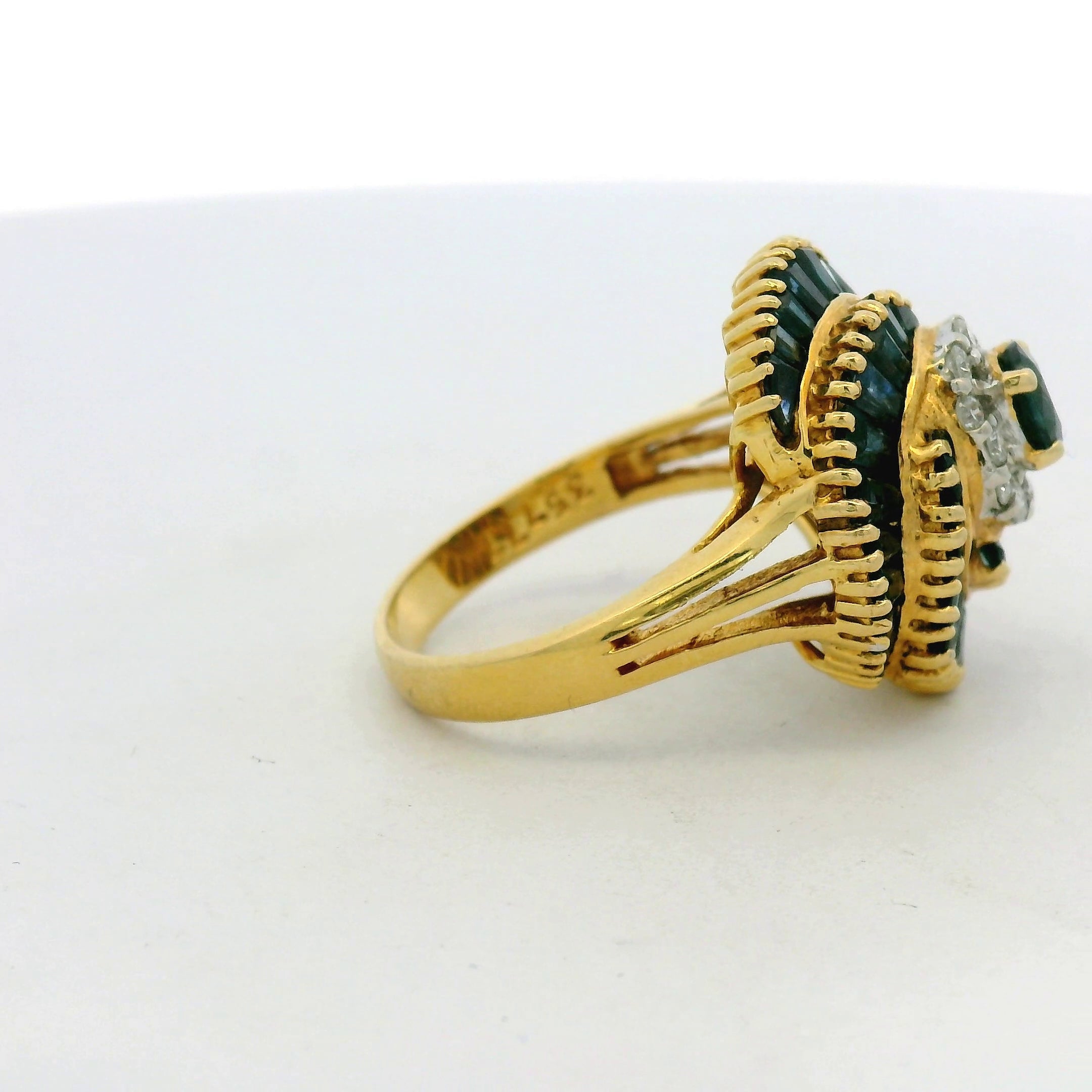 18kt Yellow Gold Deep Blue Sapphire Spiral Cocktail Ring