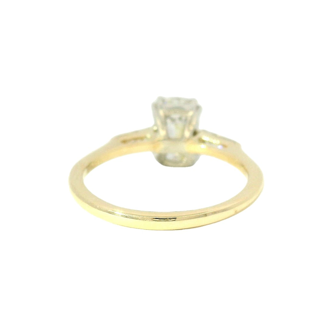 Elegant Gold Diamond Ring
