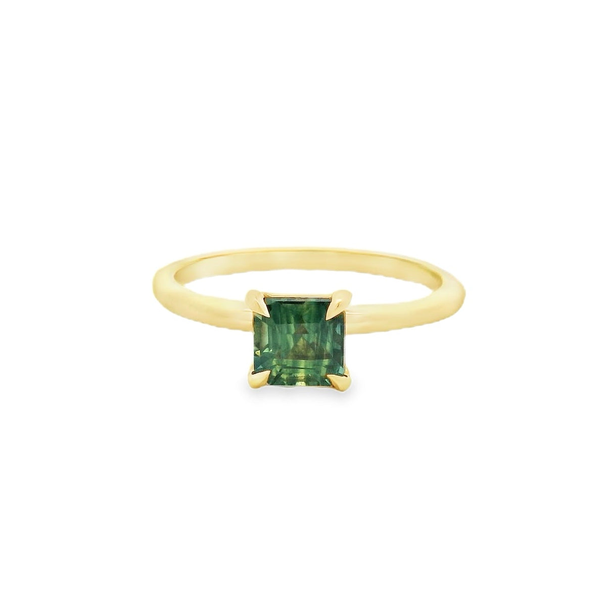 Elegant Green Gemstone Ring