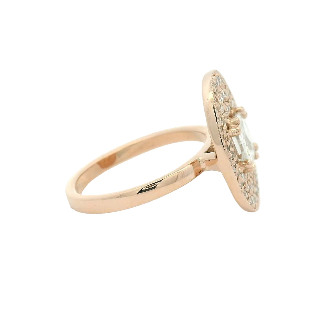 Elegant Rose Gold Diamond Ring