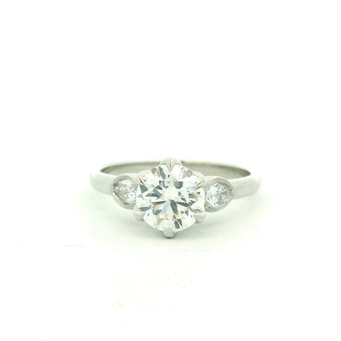 Elegant Diamond Engagement Ring