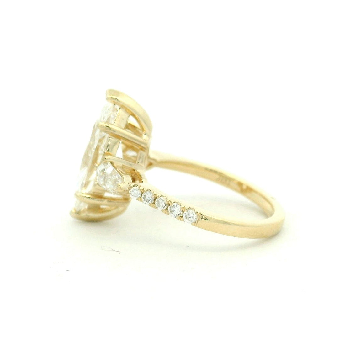 Elegant Marquise Cut Diamond Ring
