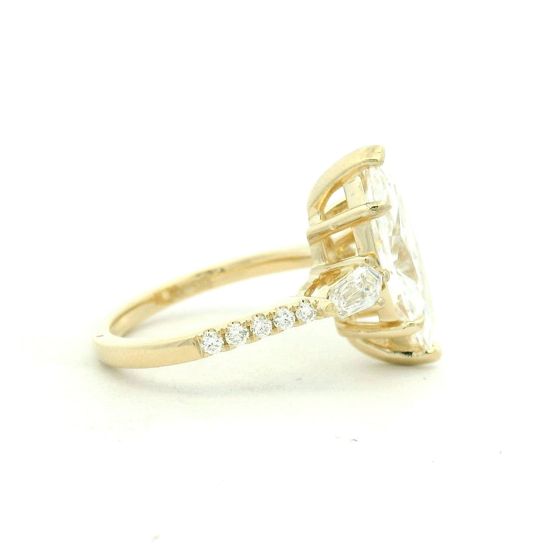 Elegant Marquise Cut Diamond Ring
