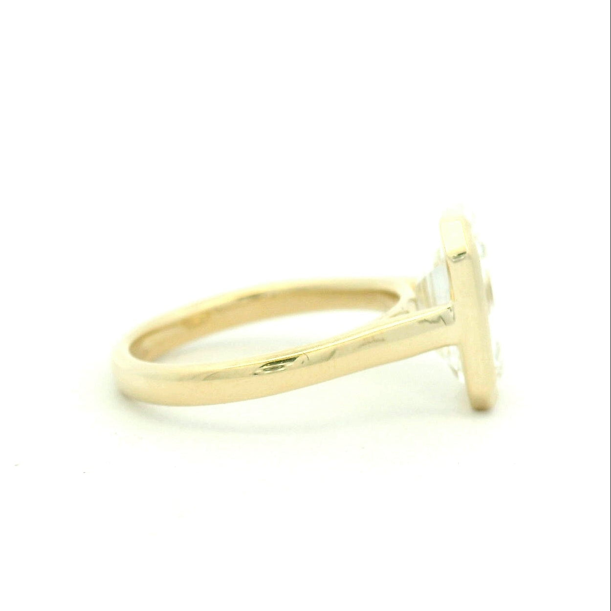 Bezel set Emerald-Cut Diamond
