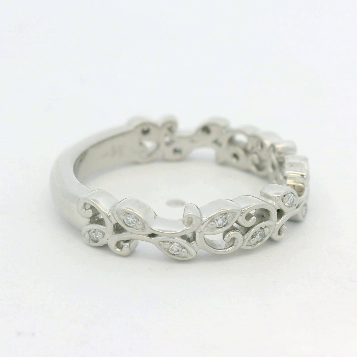 Platinum Floral Filigree Diamond Wedding Band