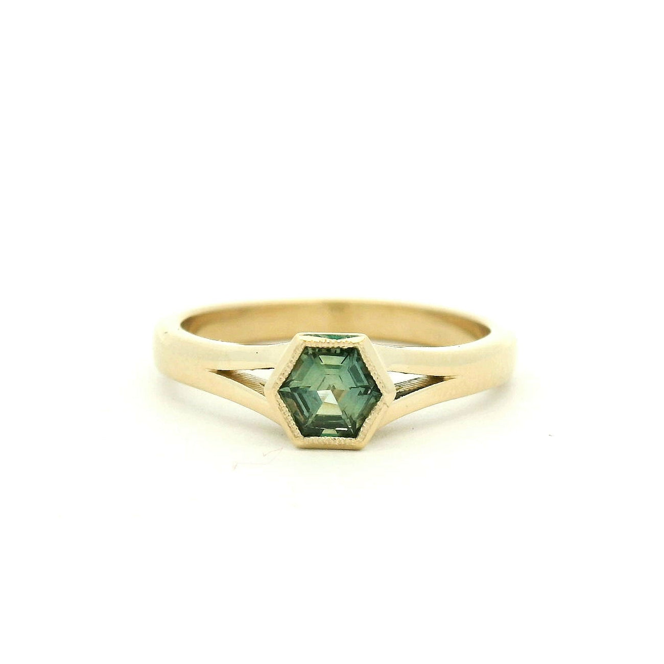 14KYG Sapphire Engagement Ring