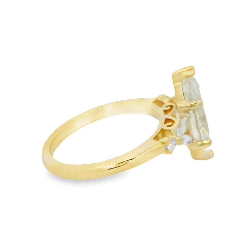 14KYG LG Diamond Engagement Ring