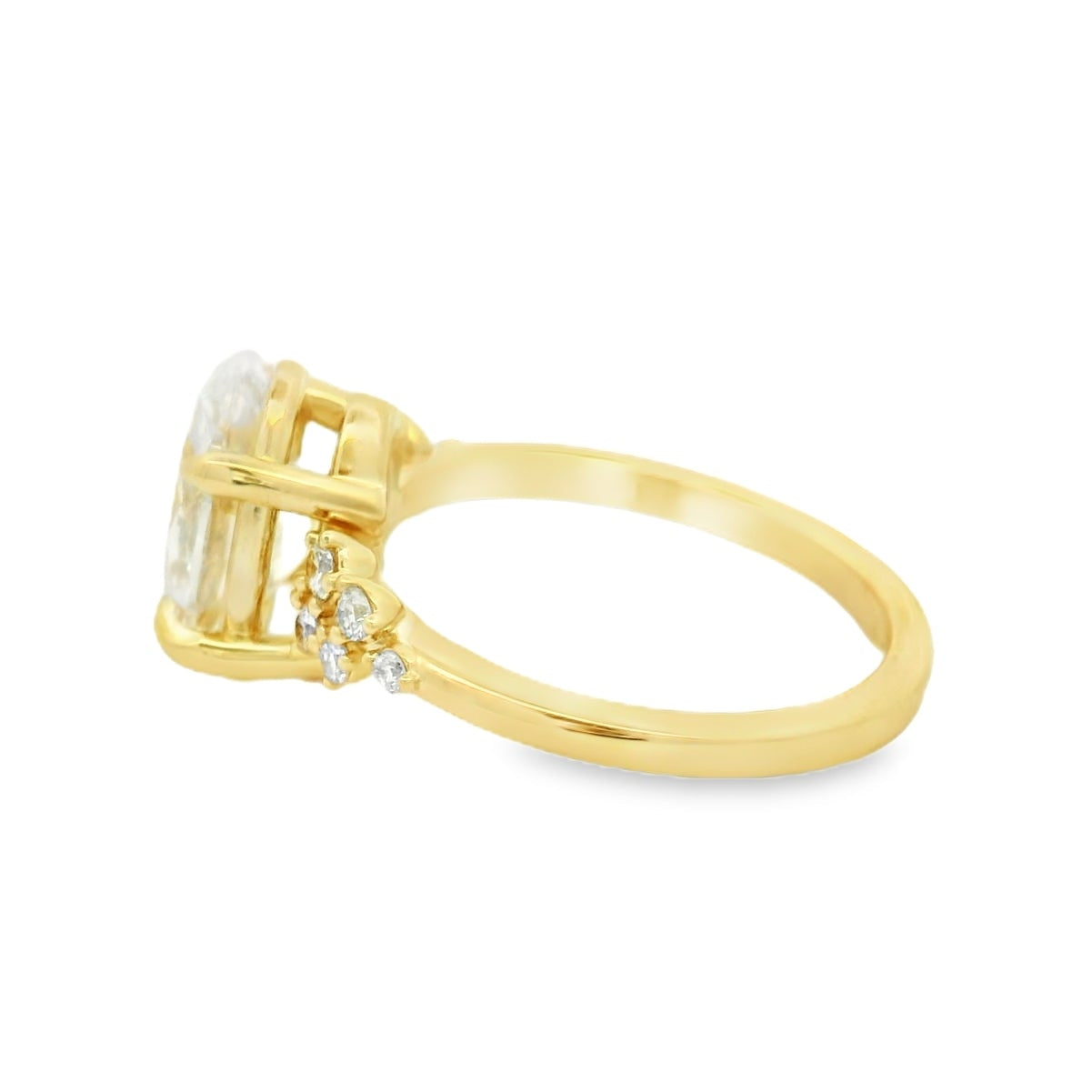 14KYG Lab Grown Oval Diamond Engagement Ring