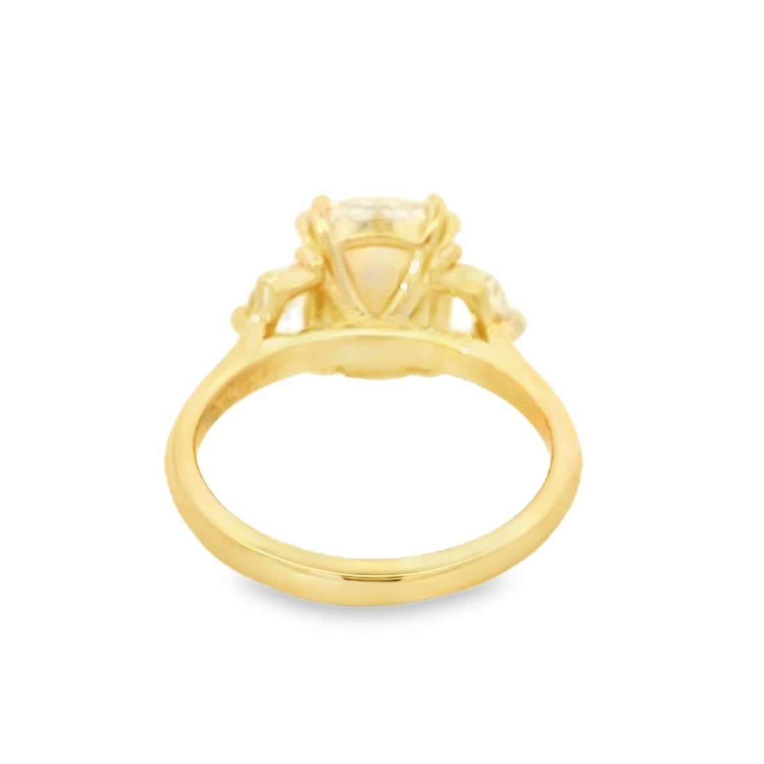 14k yellow gold ring cushion center with cadillac side stones