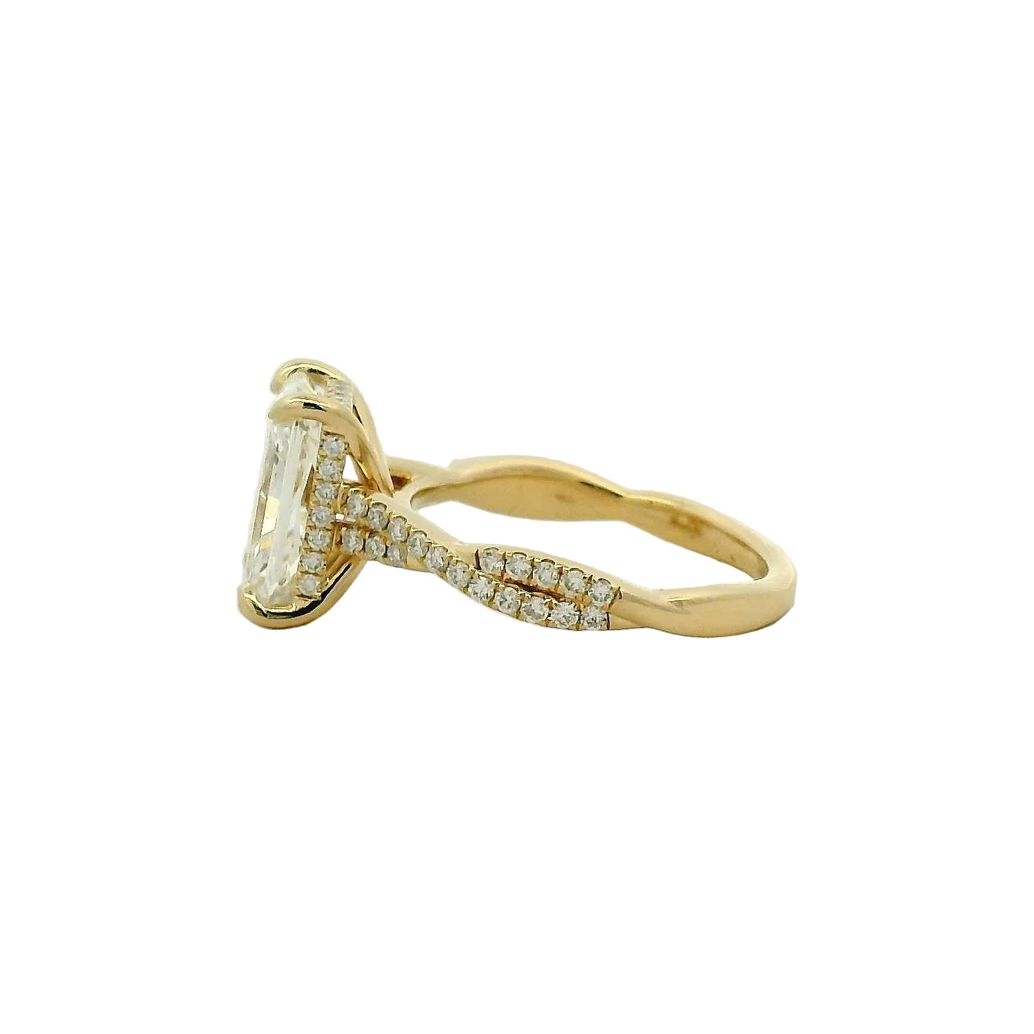 Yellow Gold Radiant Diamond Engagement Ring with Twisted Band