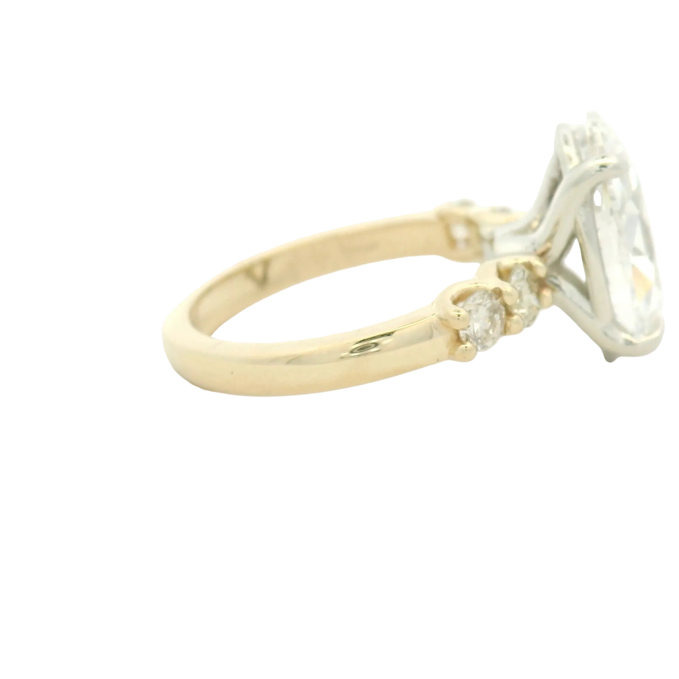 Oval Cut Diamond Multistone Ring in Yellow Gold