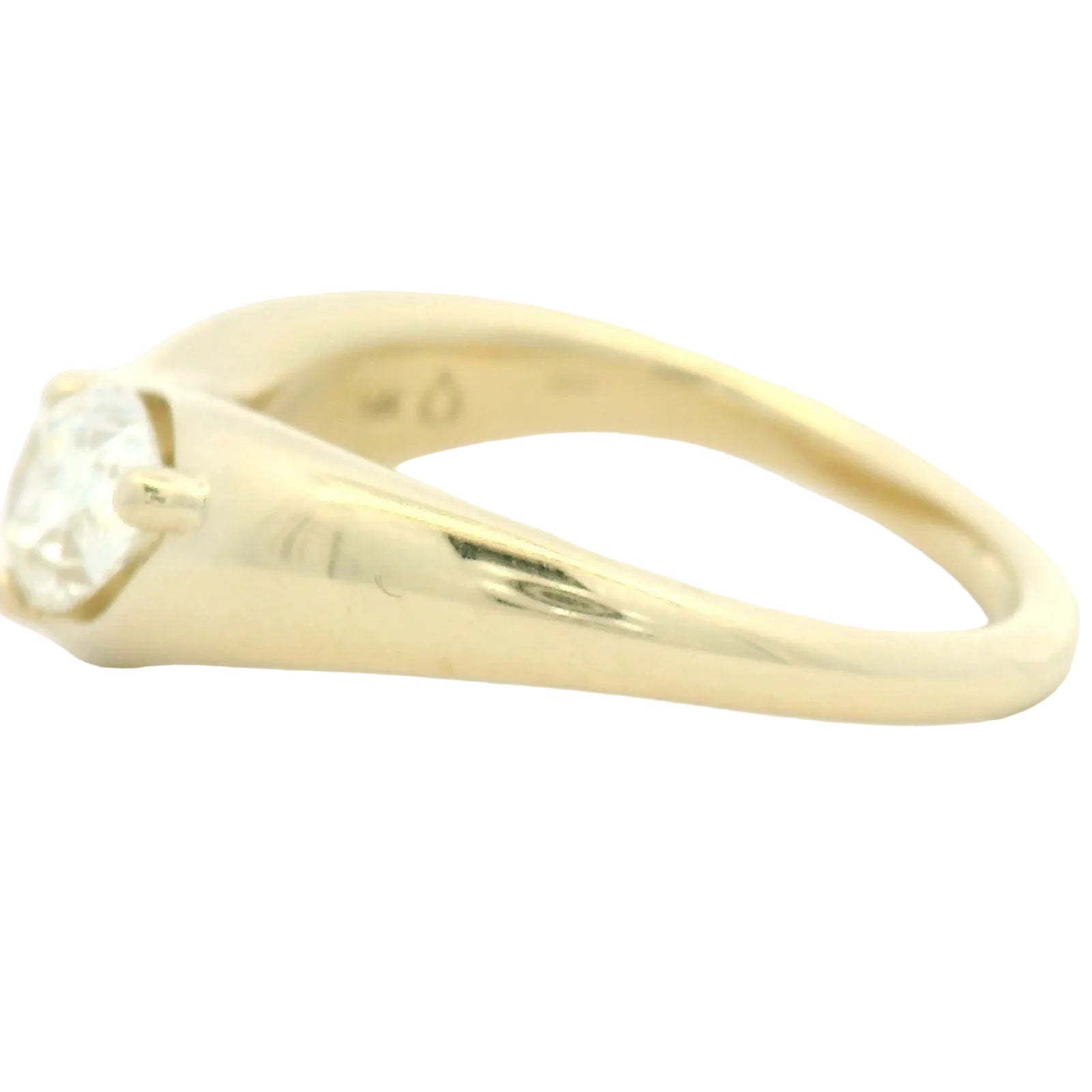 Pear-Shaped Diamond Yellow Gold Solitaire Ring