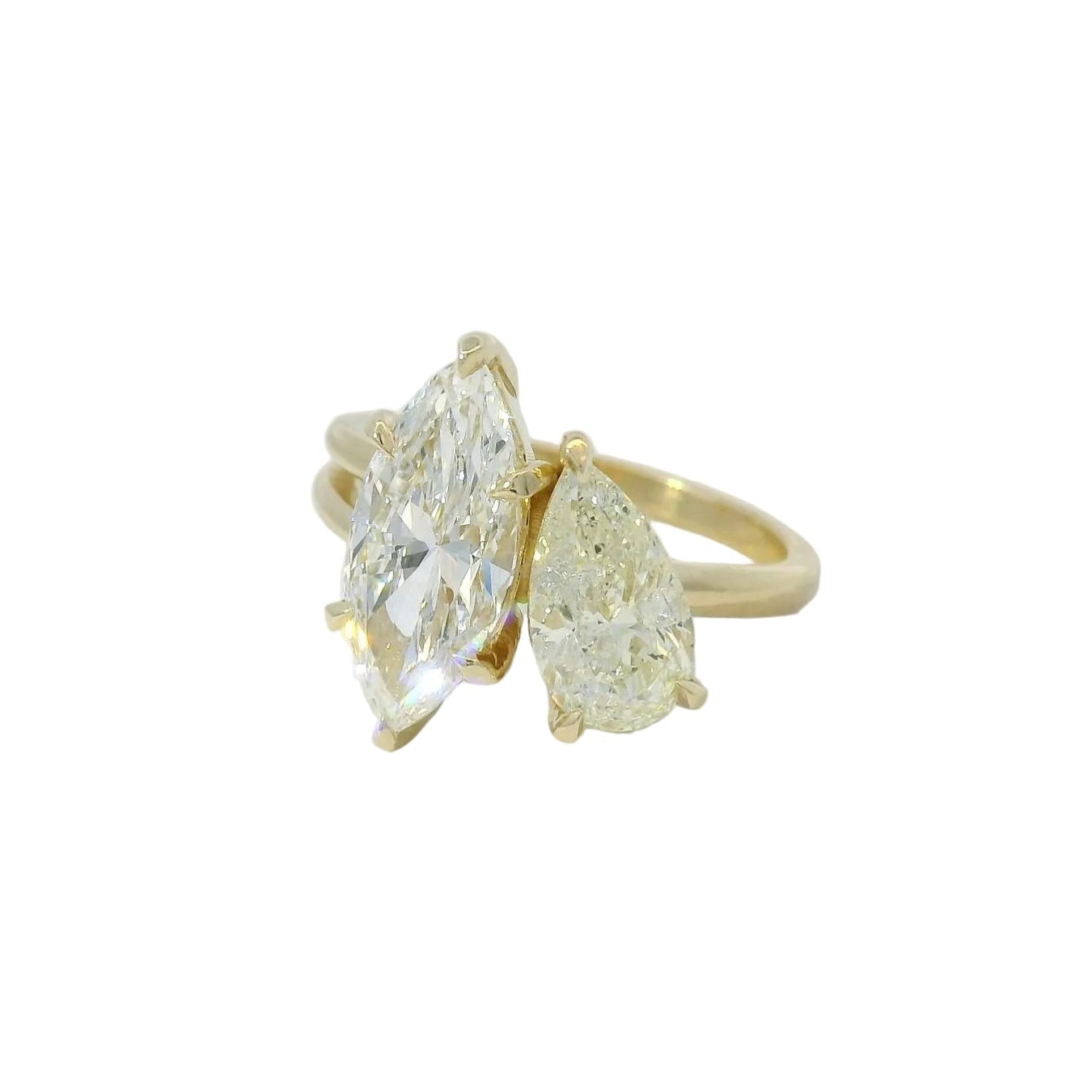 Yellow Gold Ring with Pear Cut Diamonds