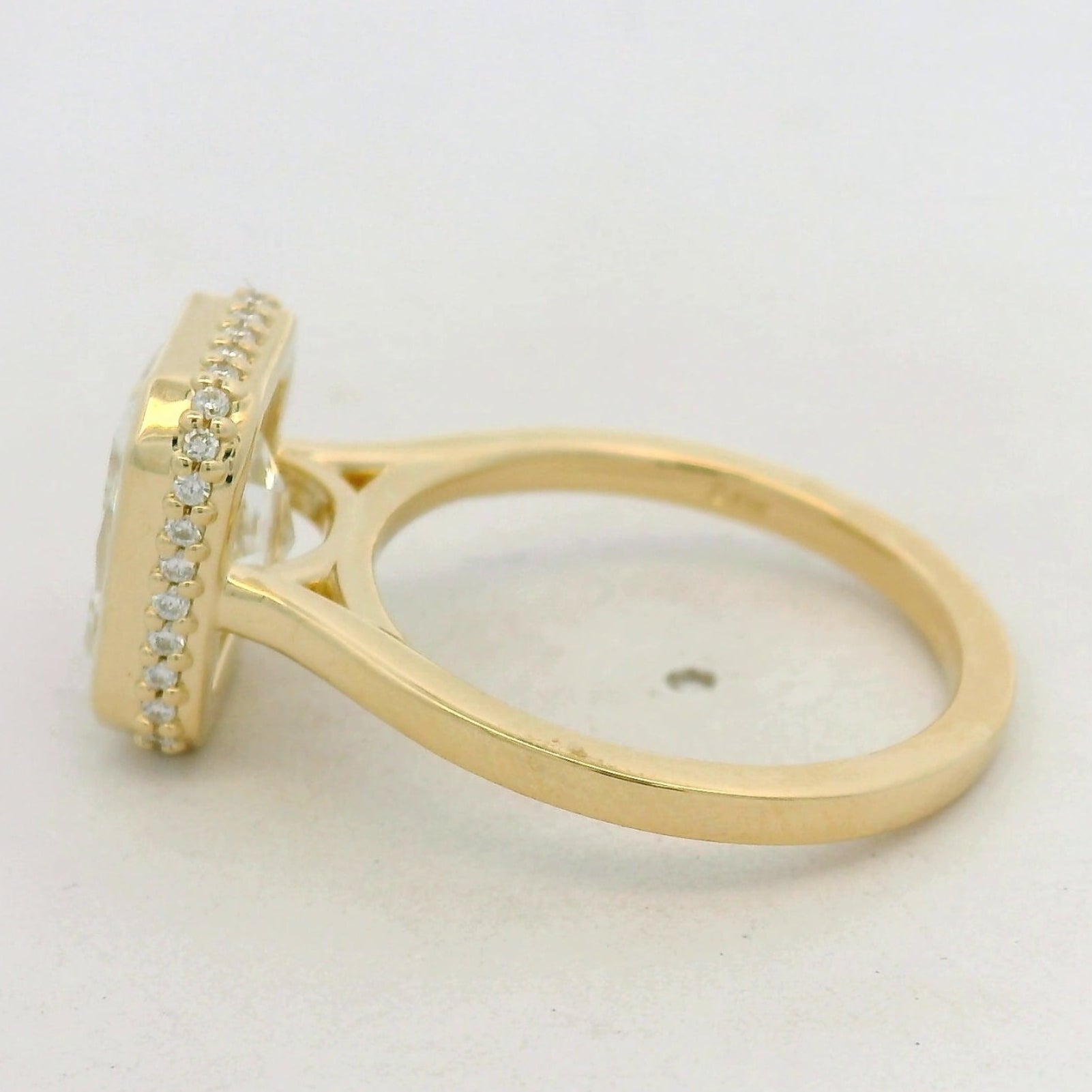Radiant-Cut Diamond Bezel-Set Solitaire Ring in Yellow Gold