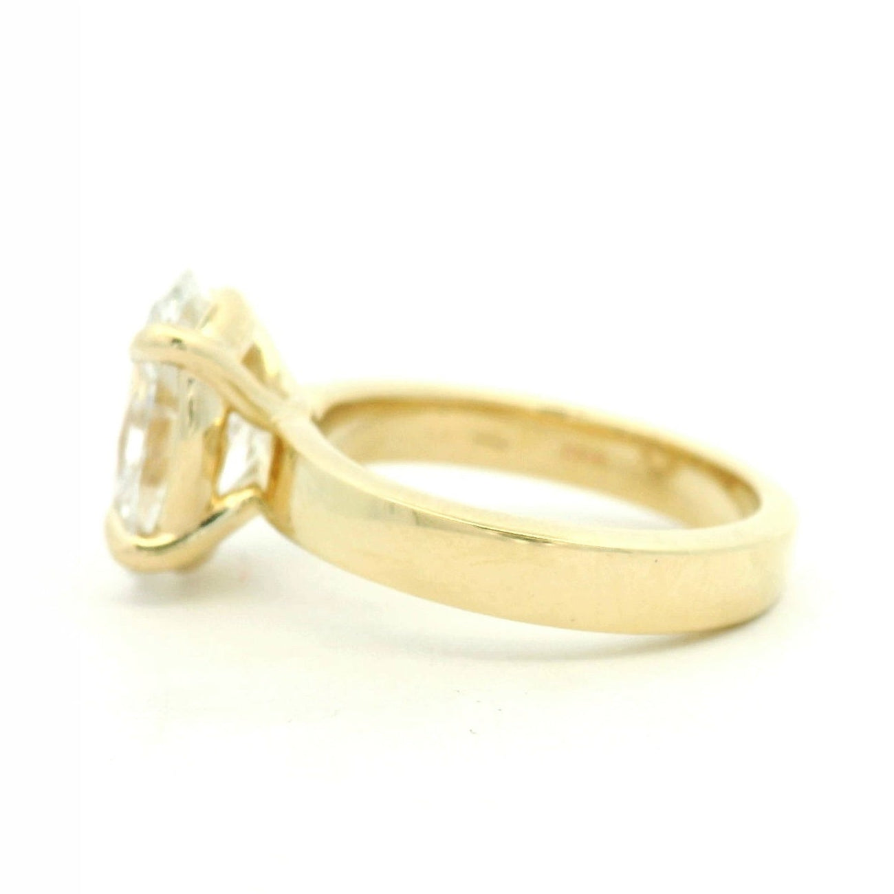 14KYG Oval Solitaire Engagement Ring