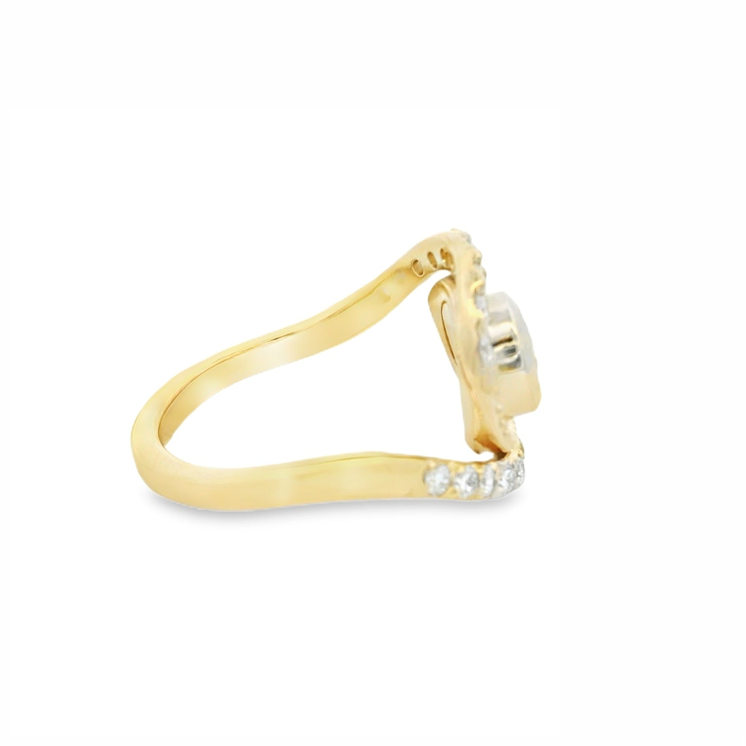 Yellow Gold Multistone Ring with Round Cut Diamond