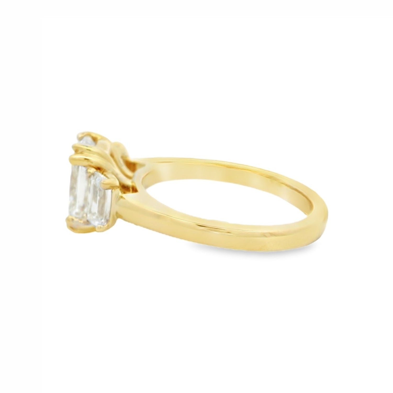 3 stone engagement ring