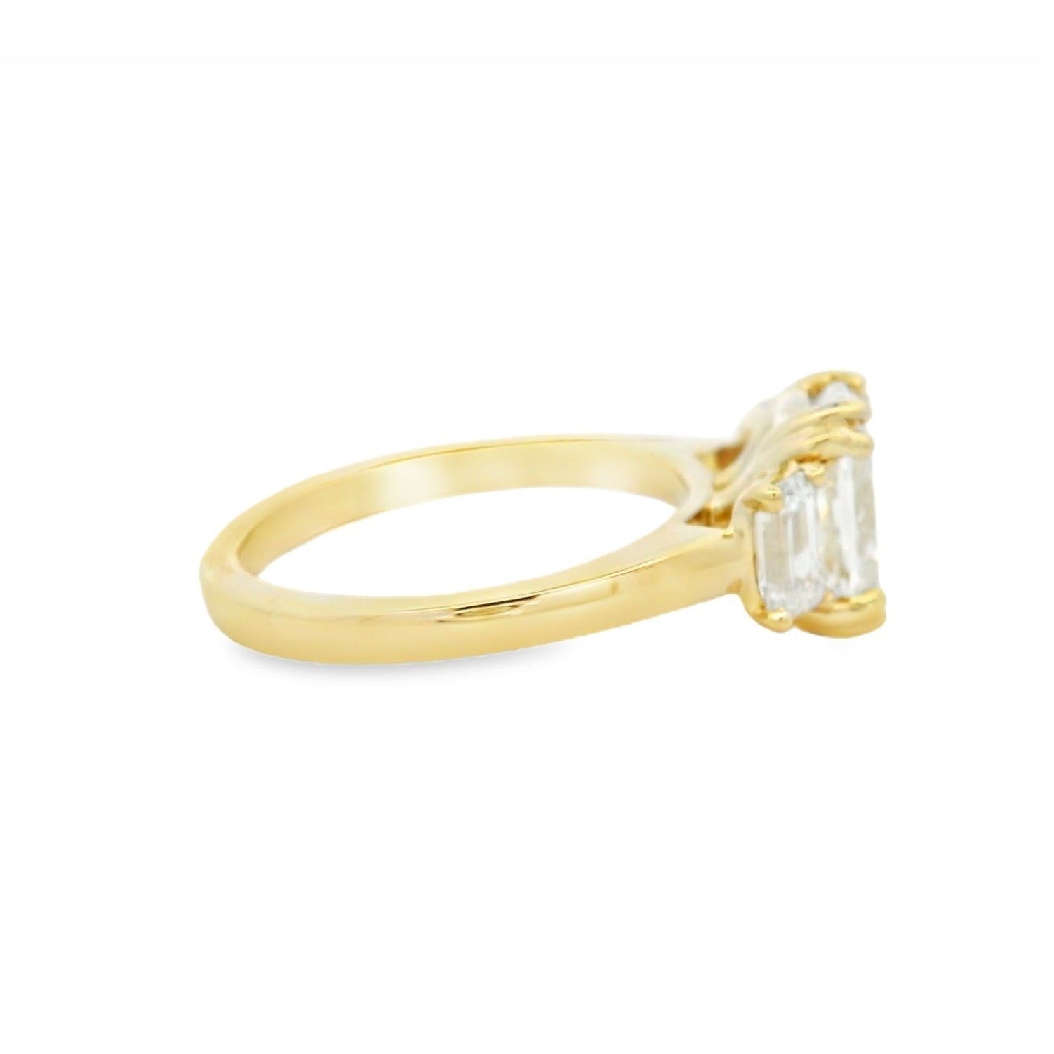 3 stone engagement ring