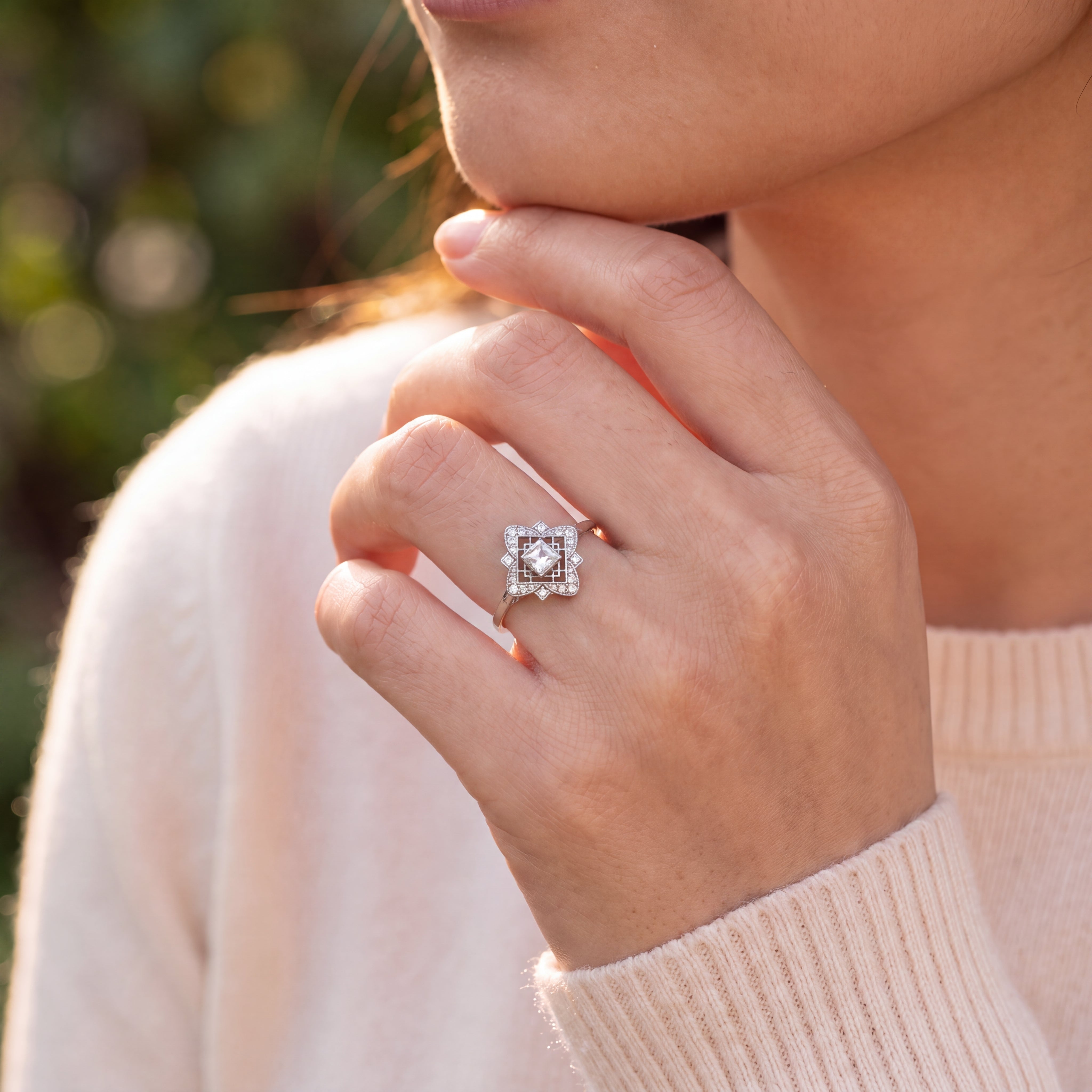 Vintage Art Deco Platinum Diamond Ring