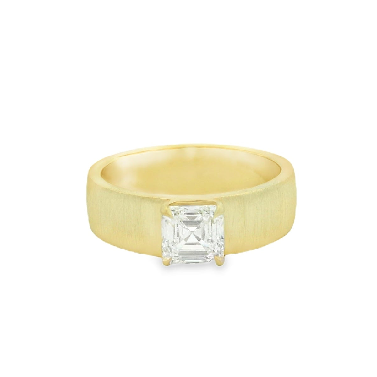 Yellow Gold Solitaire Ring with Emerald-Cut Diamond