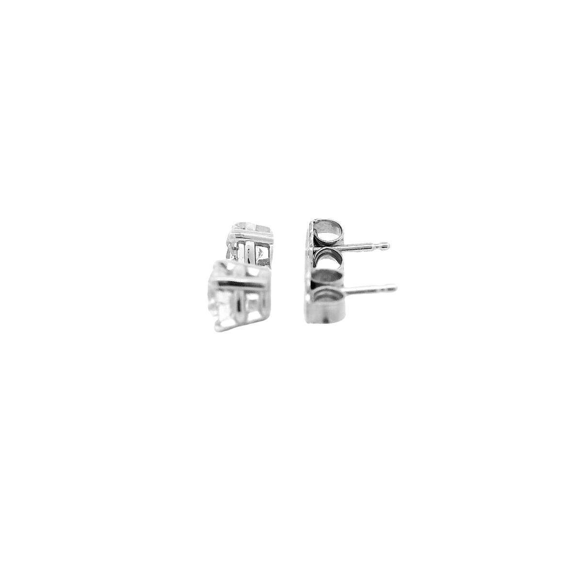14KWG Diamond Stud Earrings