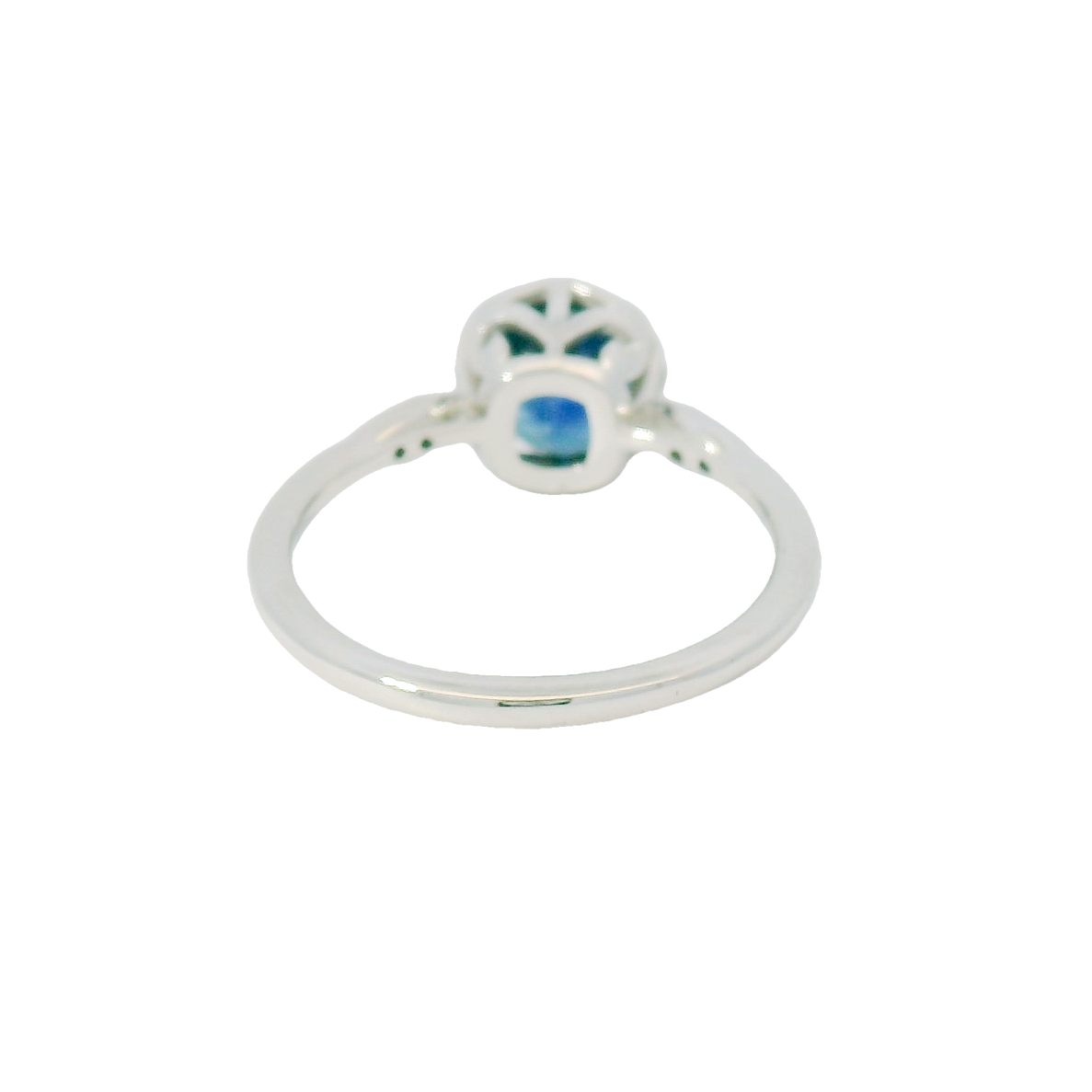 Elegant Floral Design Ring