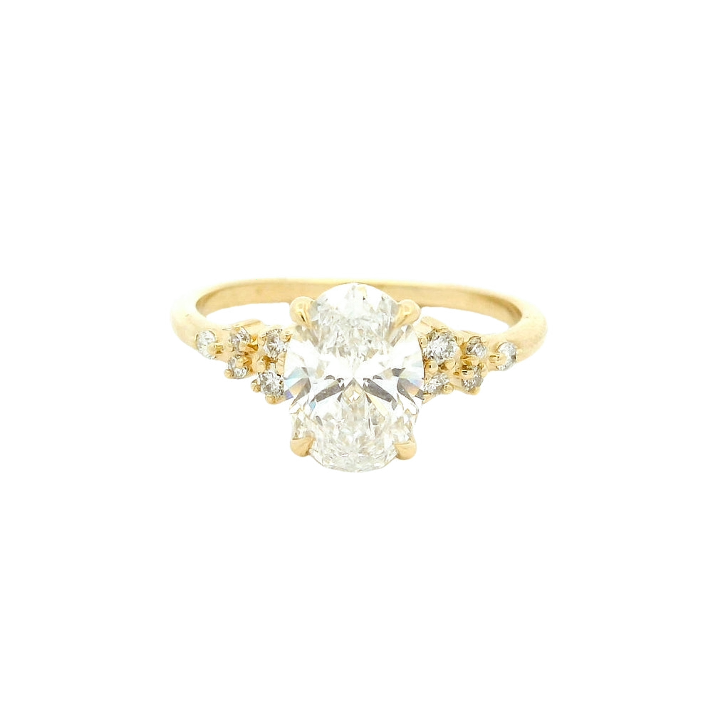 Elegant Oval Diamond Engagement Ring