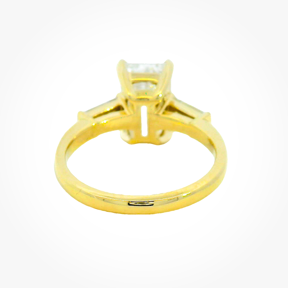 Elegant Emerald Cut Diamond Ring