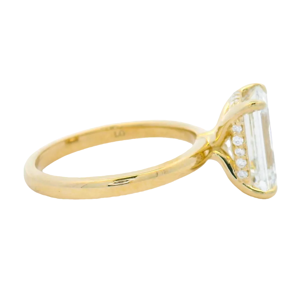 Elegant Emerald-Cut Diamond Ring