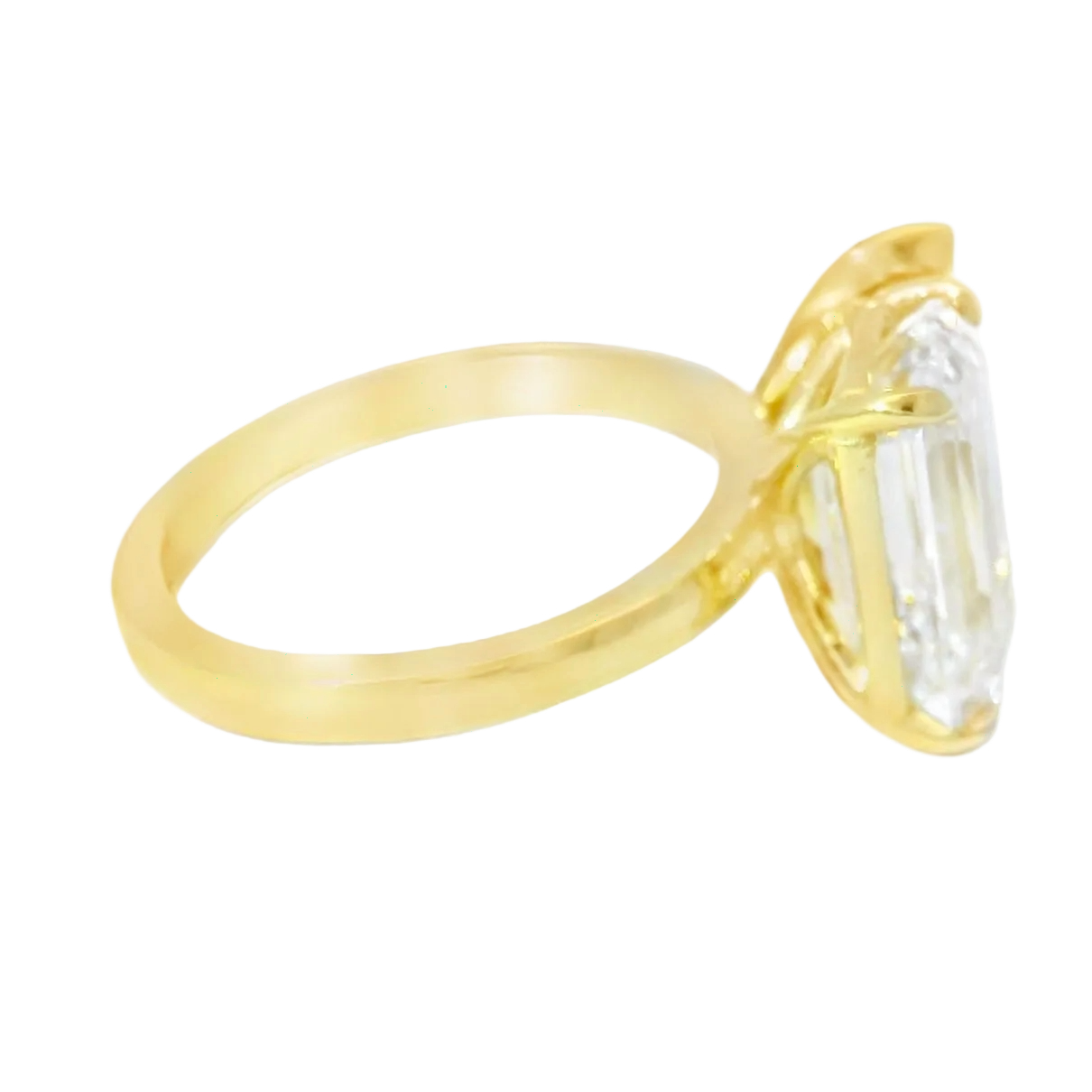 Yellow Gold Ring with Emerald Cut Diamond