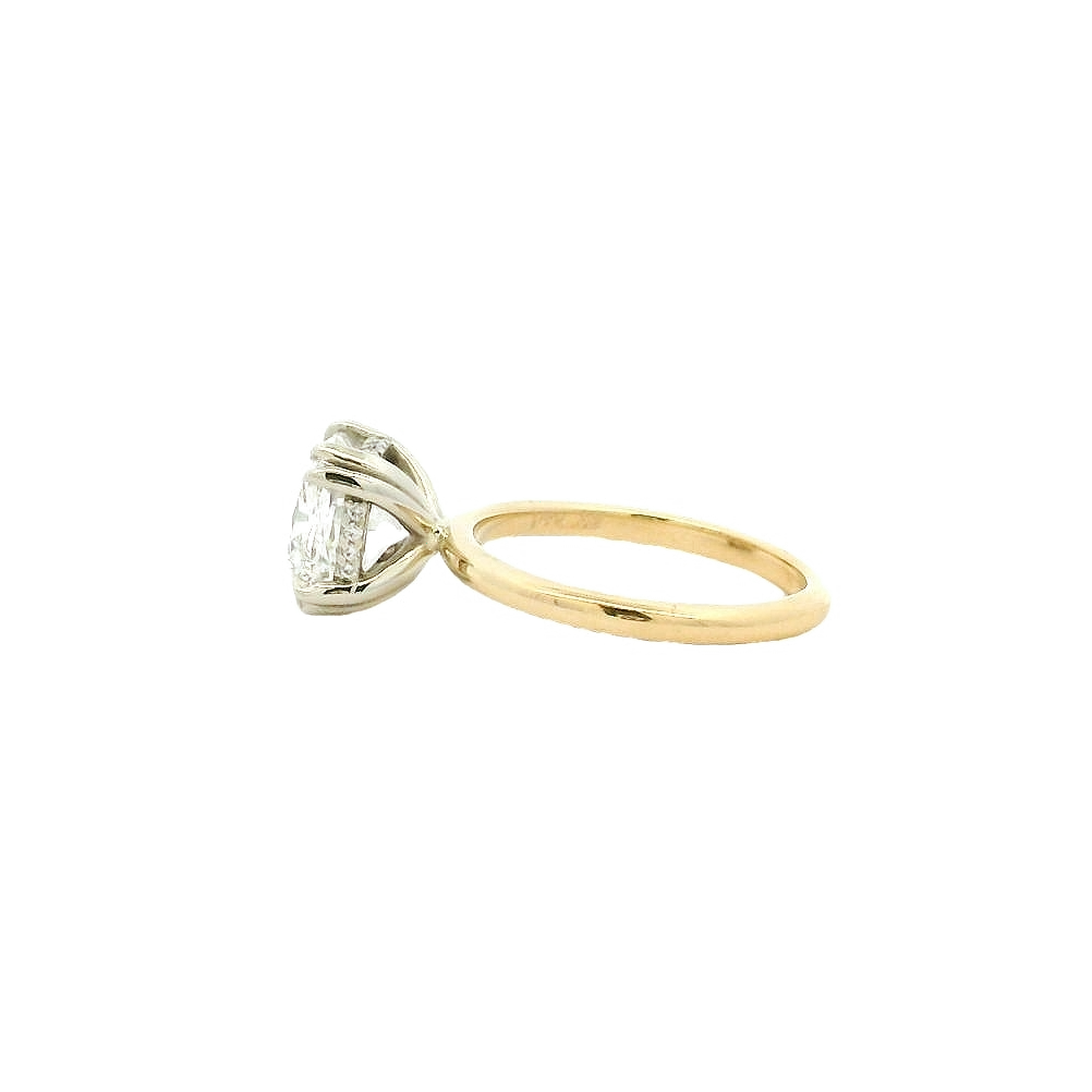 Elegant Diamond Ring