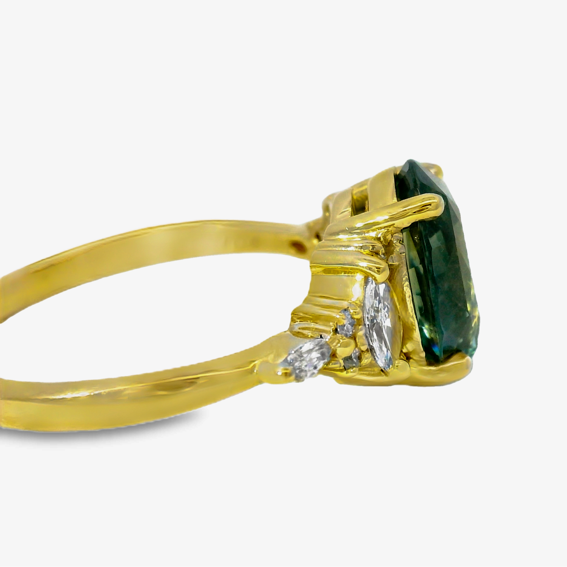 Yellow Gold Multistone Ring with Emerald Green Sapphire