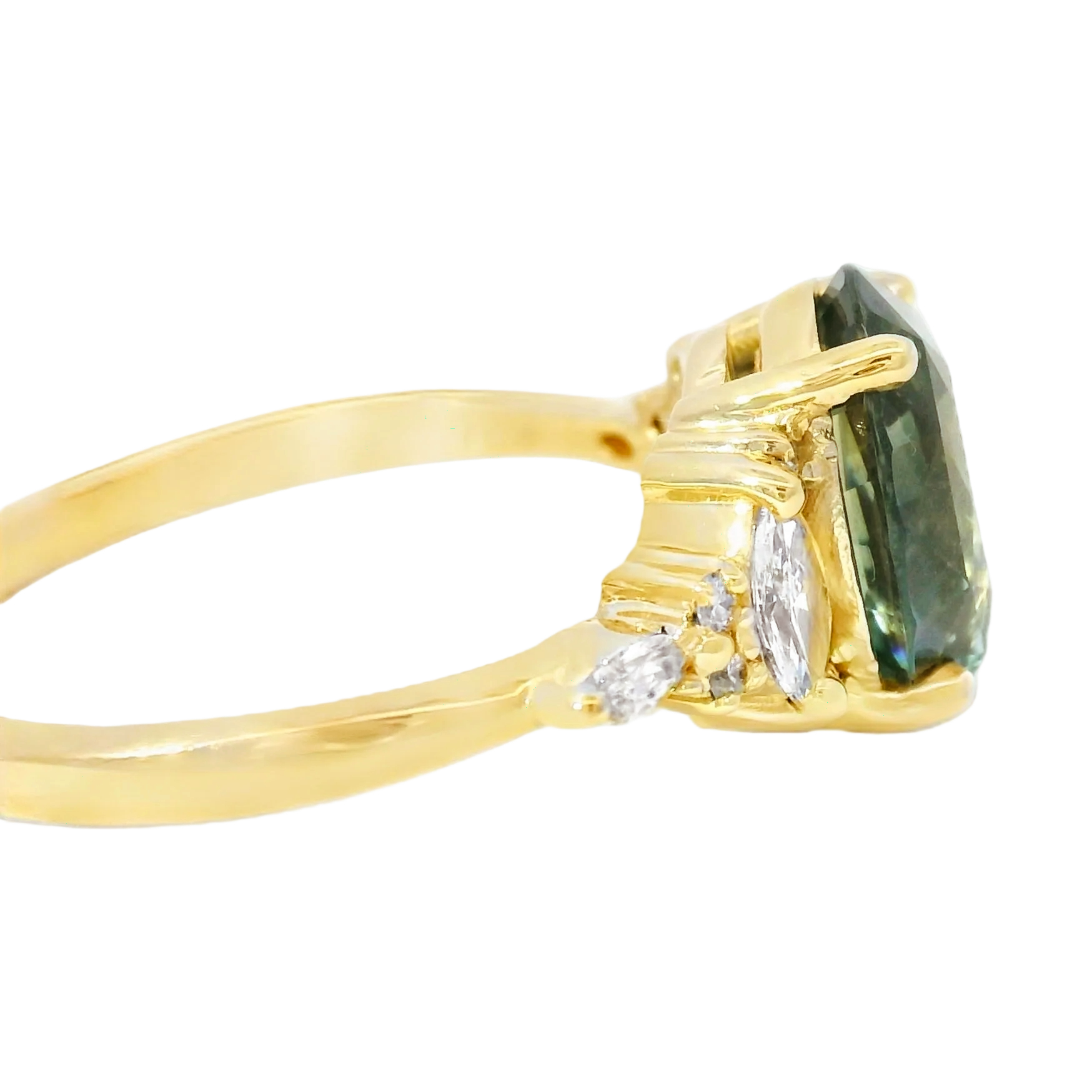 Yellow Gold Multistone Ring with Emerald Green Sapphire