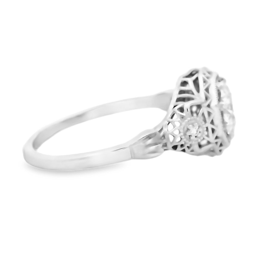 Elegant Vintage Diamond Ring