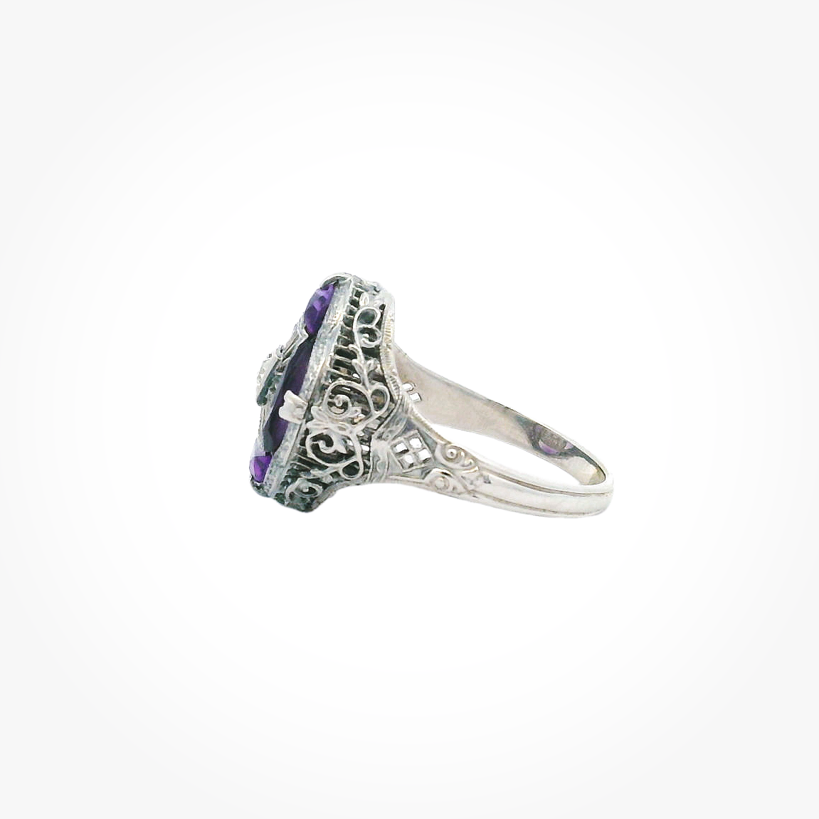 Vintage 14KWG Amethyst & Diamond Filigree Ring