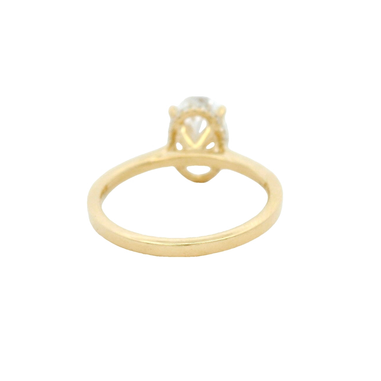 Elegant Oval Diamond Ring