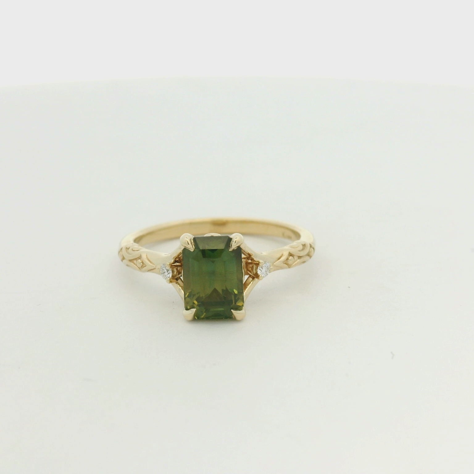 Yellow Gold Solitaire Ring with Princess Cut Green Sapphire